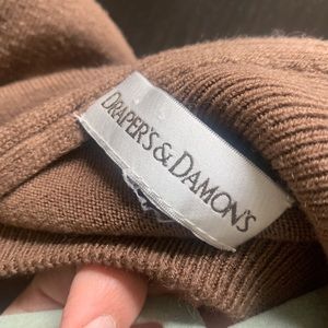 Droppers and Damons Brown soft sweater